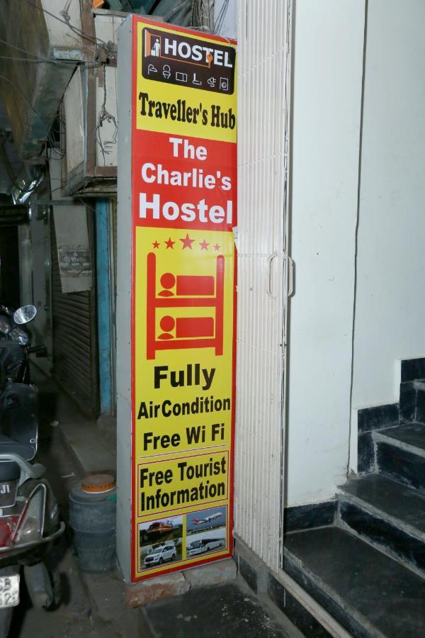 The Charlie'S Hostel Nueva Delhi Exterior foto
